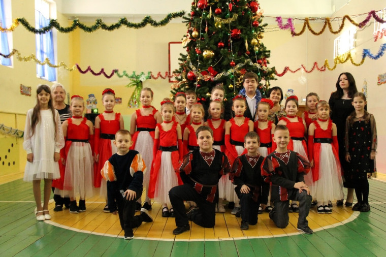 Рождественский бал в школе №61.